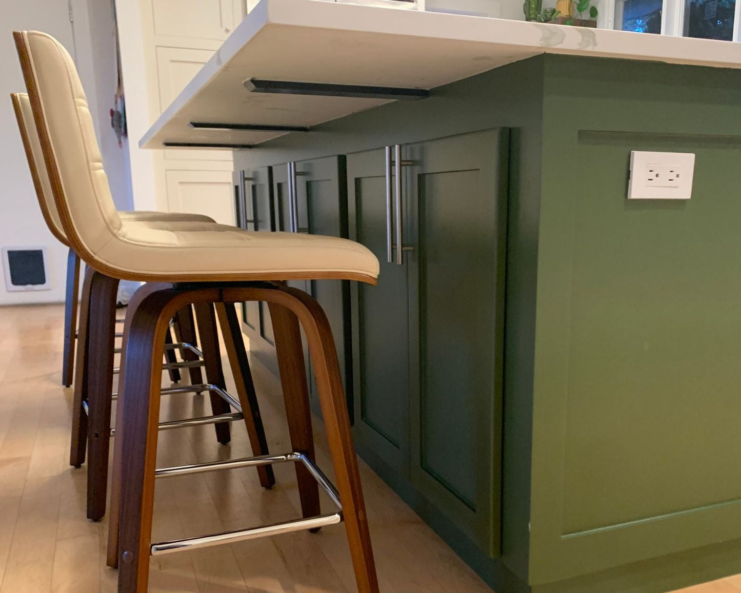 Hidden Countertop Bracket