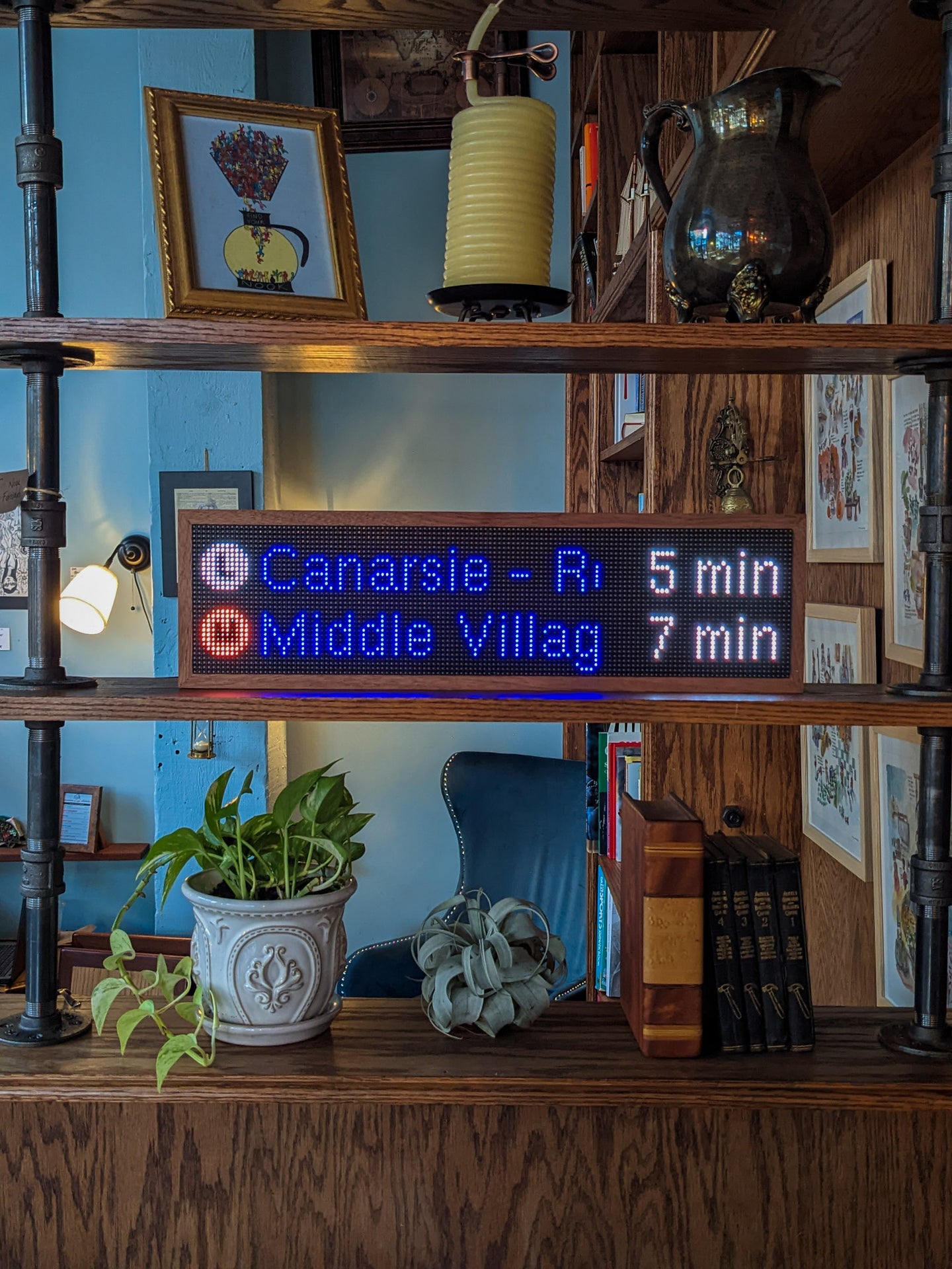 nyc-realtime-subway-clock-never-miss-your-train-nookwoodworking